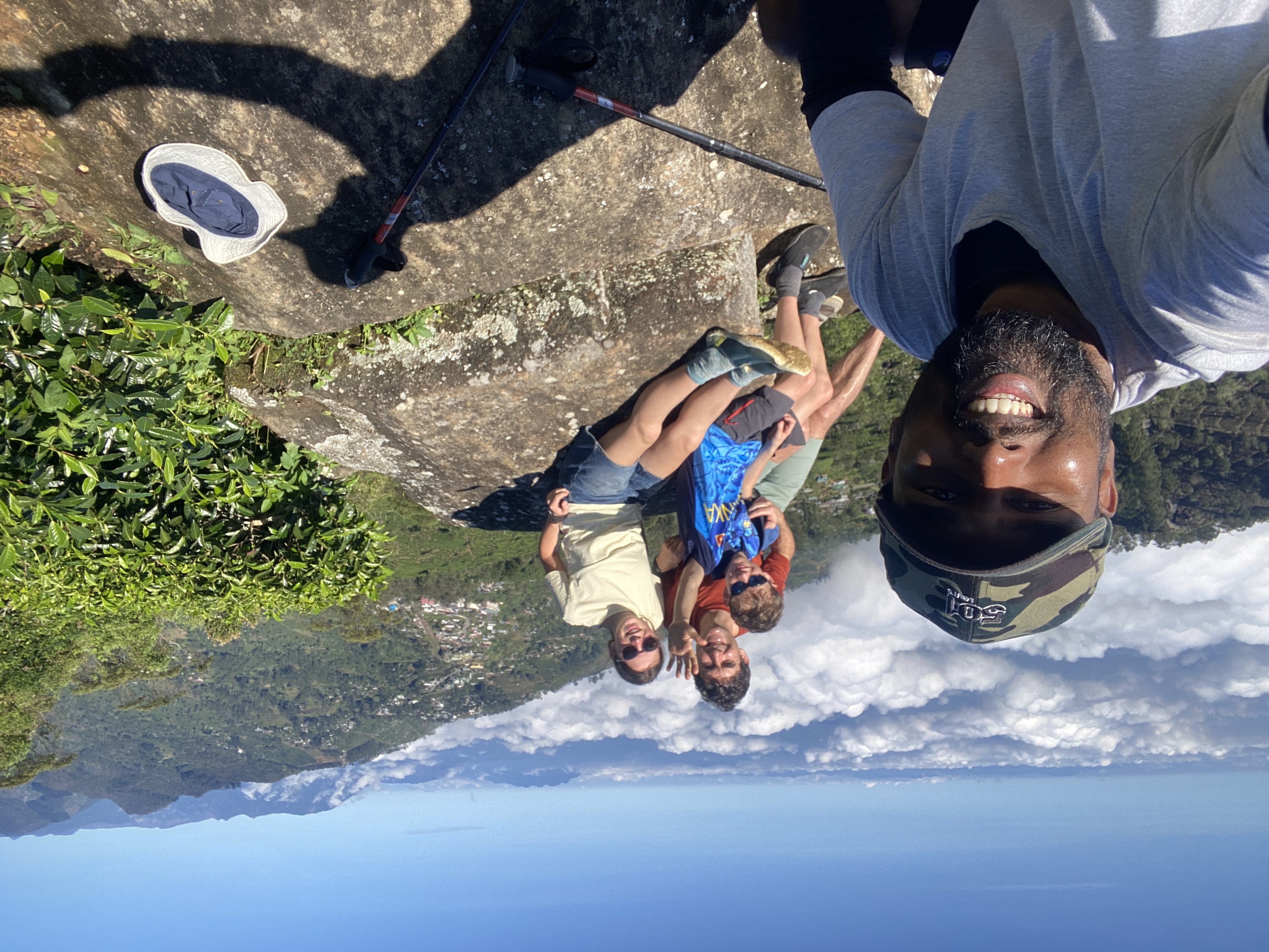 Guided Hiking & Trekking Tours – guided wildlife tour in Sri Lanka with Dony Reisen