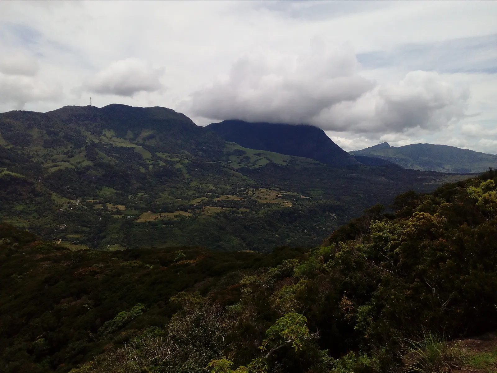 Manigala Hiking 3